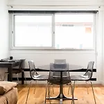 Hostnfly Apartments - Nice Apartment In The Center Of Paris