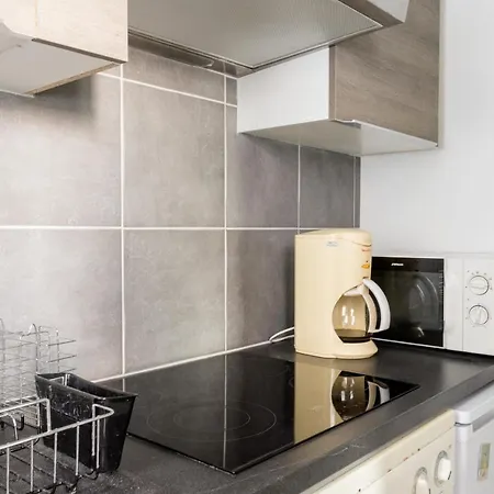 Apartment Hostnfly - Nice In The Center Of Paris